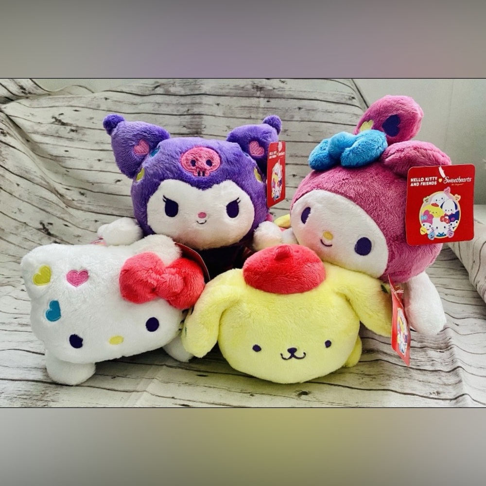 Sanrio My Melody Hello Kitty Kuromi Pompompurin Plush with Sweethearts Candy